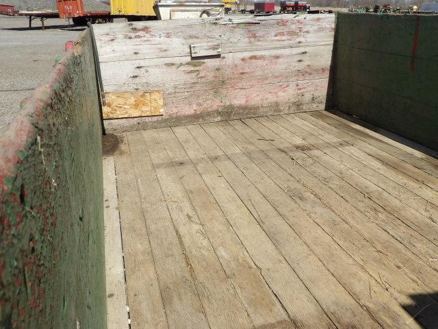 Barge Box Wagon on JD Running Gear