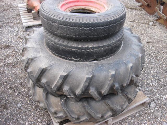 4 Pallets of Ford 2N Parts