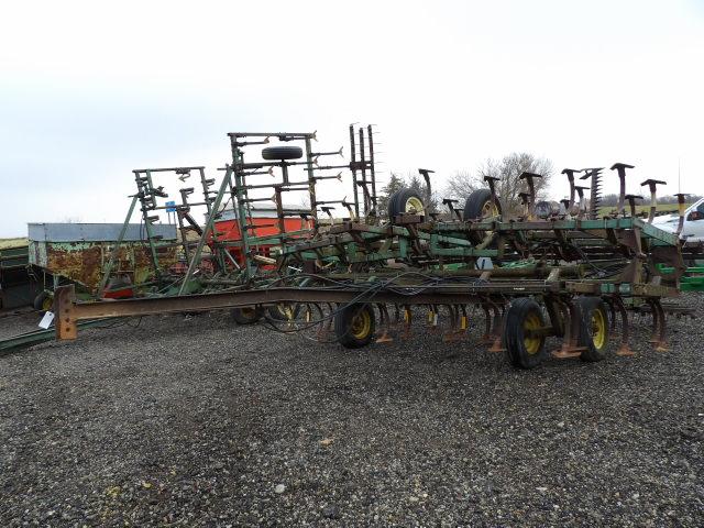 JD 30' Field Cultivator