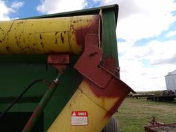 JD 1210A Grain Cart