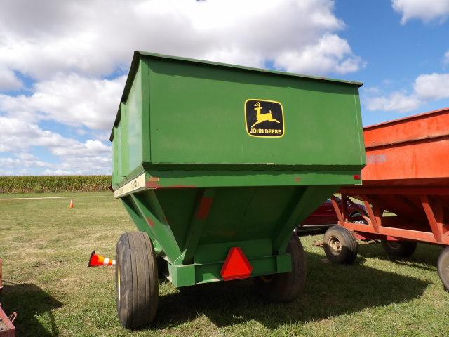 JD 1210A Grain Cart
