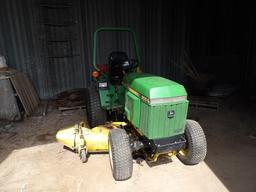 JD 855 Tractor