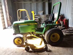 JD 855 Tractor
