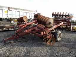 IH 480 18' Disc
