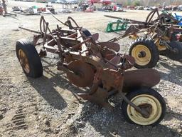 IH #8 3x Pull Plow