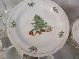 Holiday Hostes China w/Storage Cases