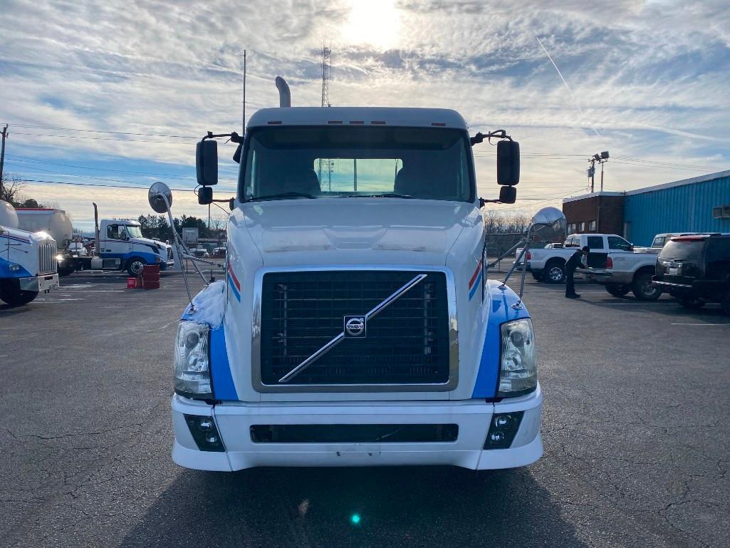 2006 VOLVO VNL TRUCK (VIN: 4V4NC9GH66N447008)