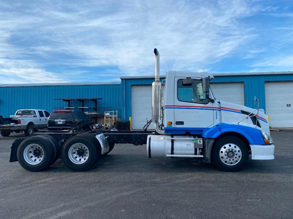 2006 VOLVO VNL TRUCK (VIN: 4V4NC9GH66N447008)