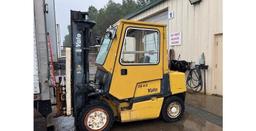 1998 YALE GP8000 Enclosed Solid Tire Forklift