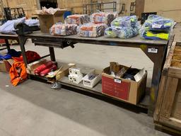 30in X 96in Steel Welding Bench w/ 6in Bench Vise