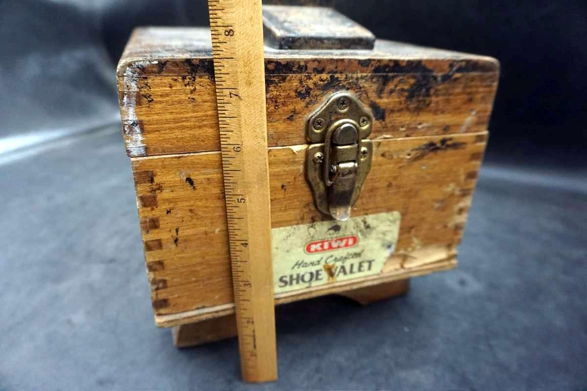 SHoe Shine Box w/ Political Buttons & Pins
