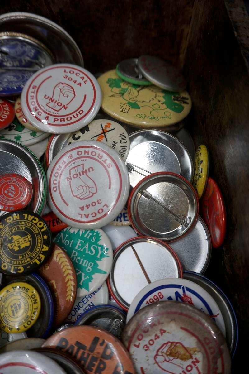 SHoe Shine Box w/ Political Buttons & Pins