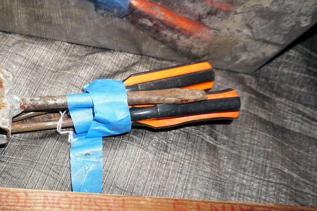 Toolbox with tools.