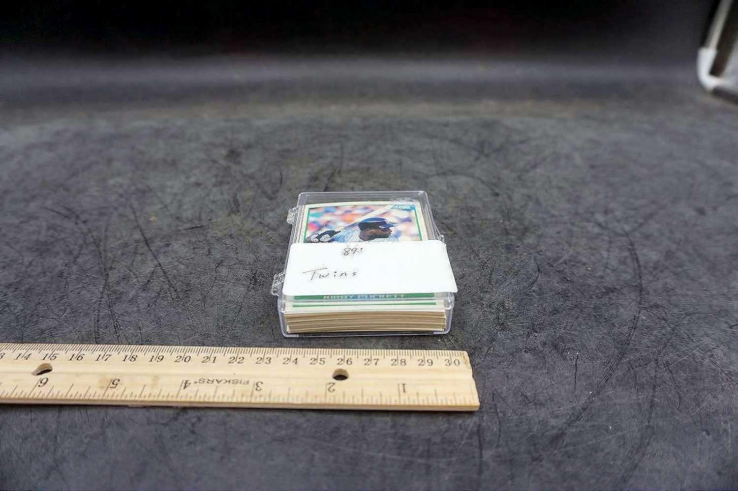 89' Twins Cards