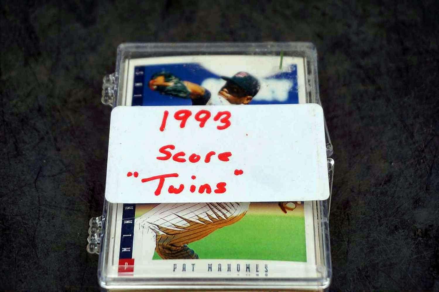 93' Twins Cards