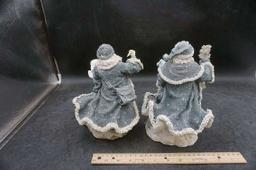 2 Santa Claus Figurines