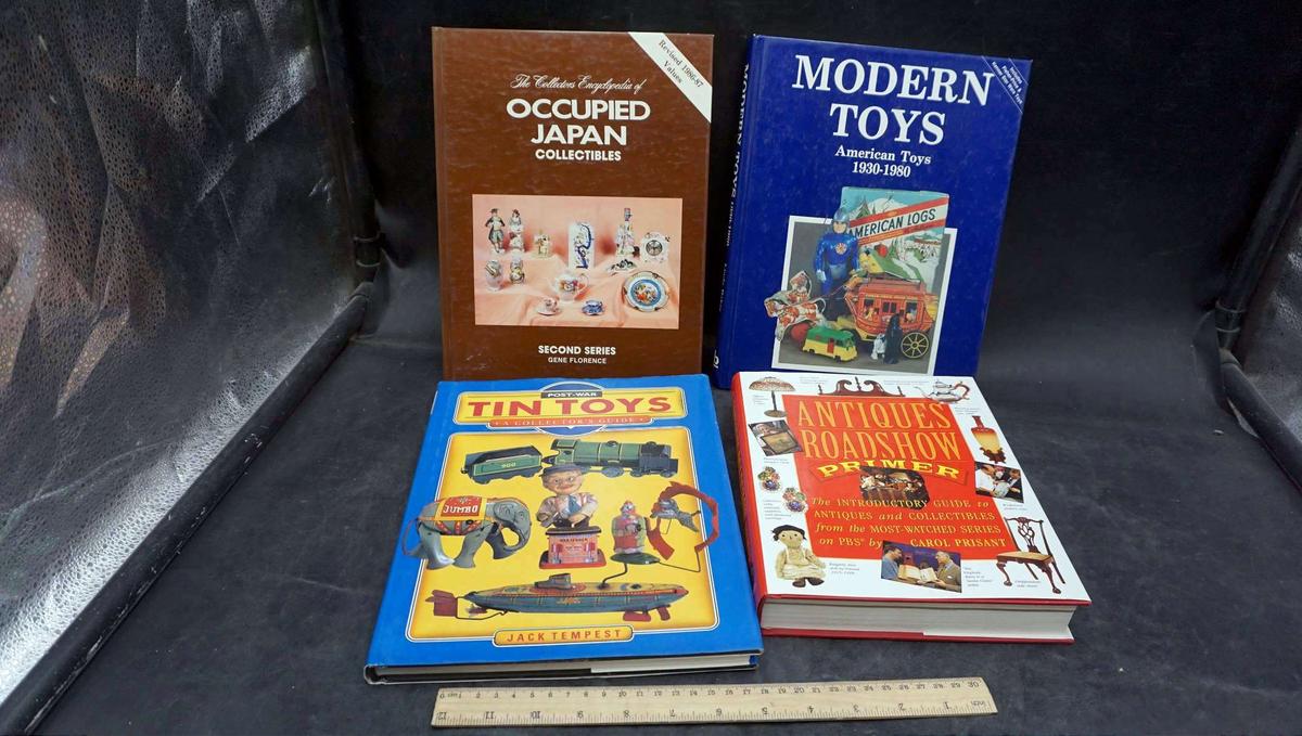 4 Books - Occupied Japan, Modern Toys, Tin Toys & Antiques Roadshow