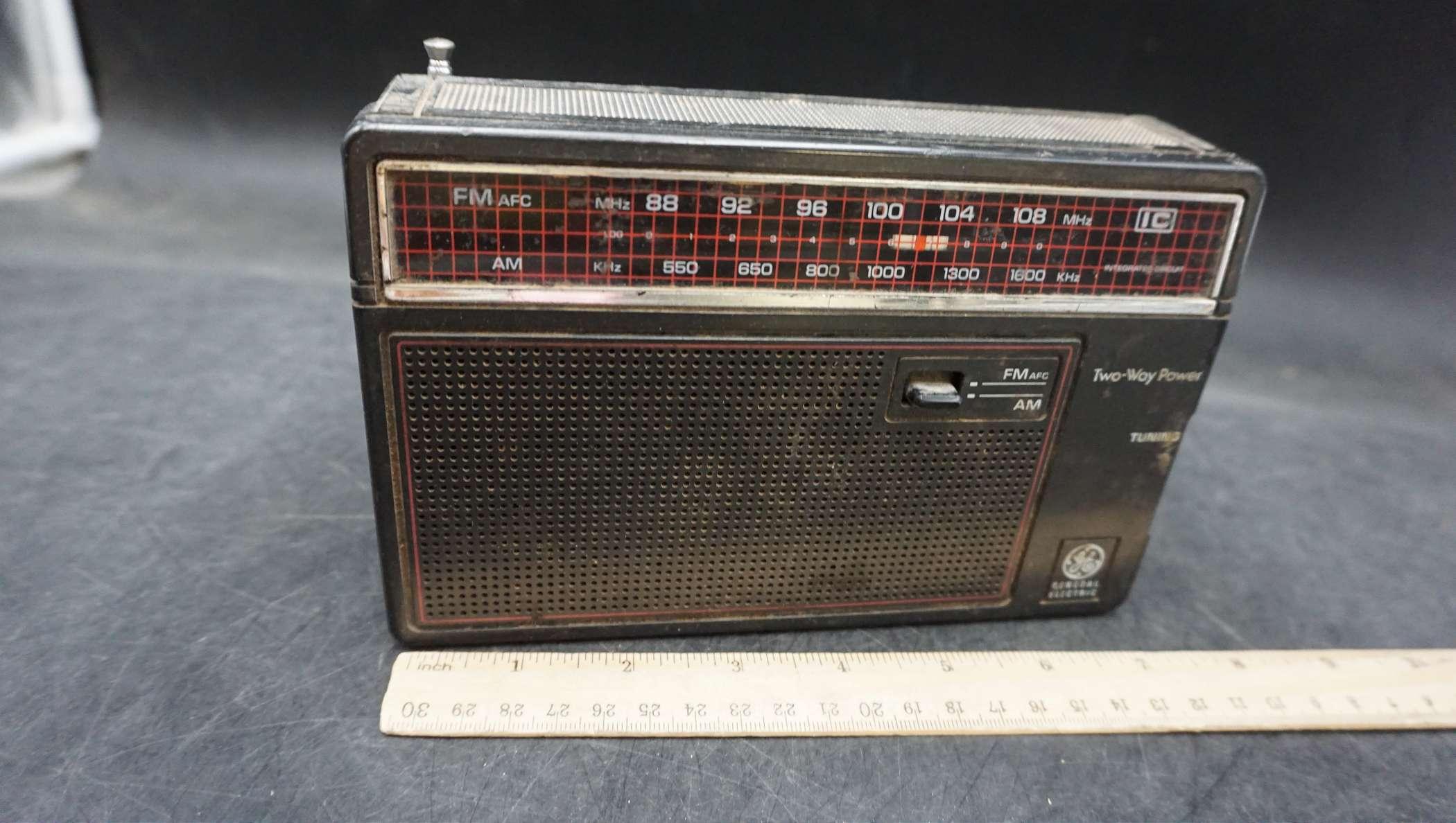 Ge Two-Way Power Am/Fm Radio