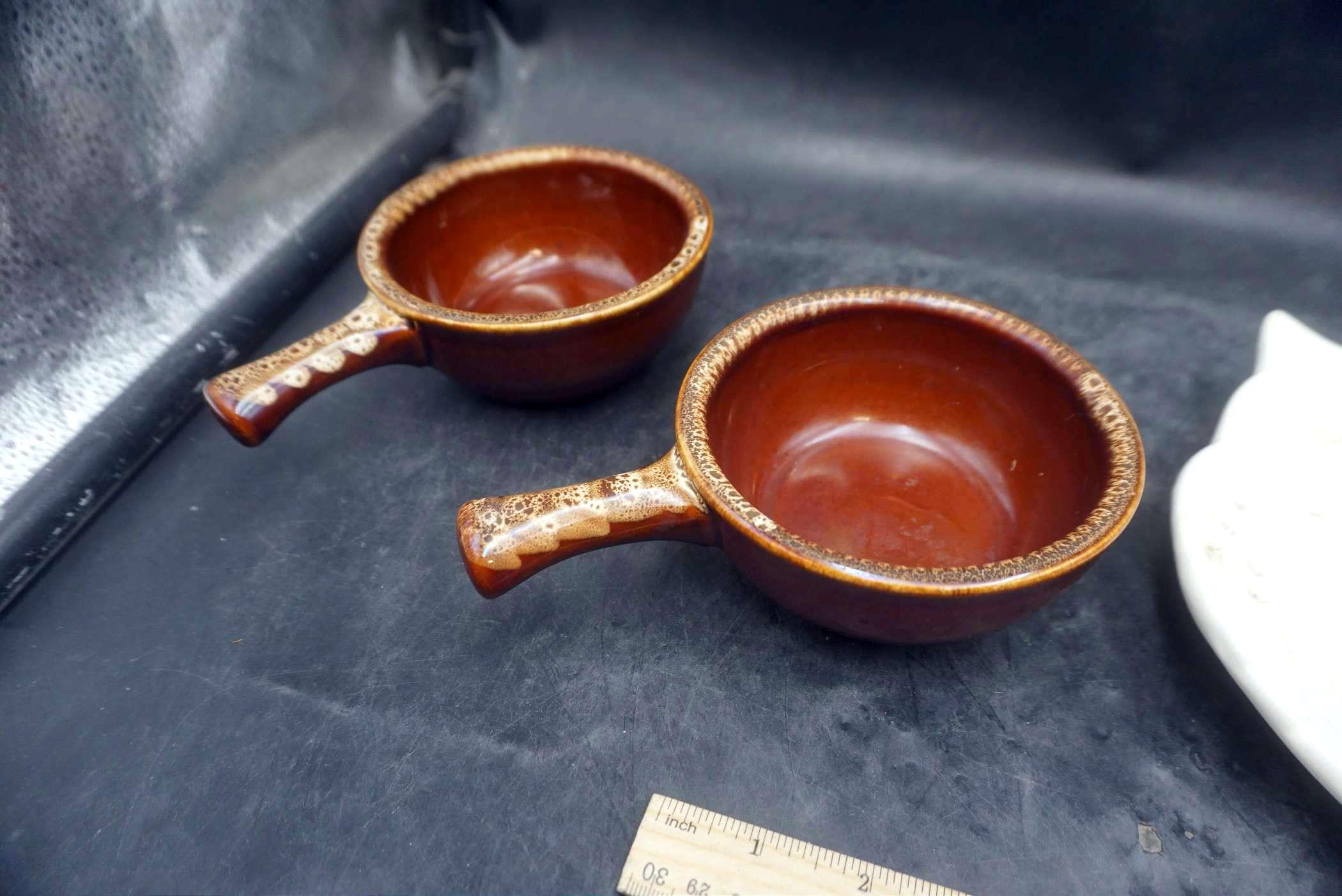 2 Stoneware Pots, Owl Plate & Frog sponge dish