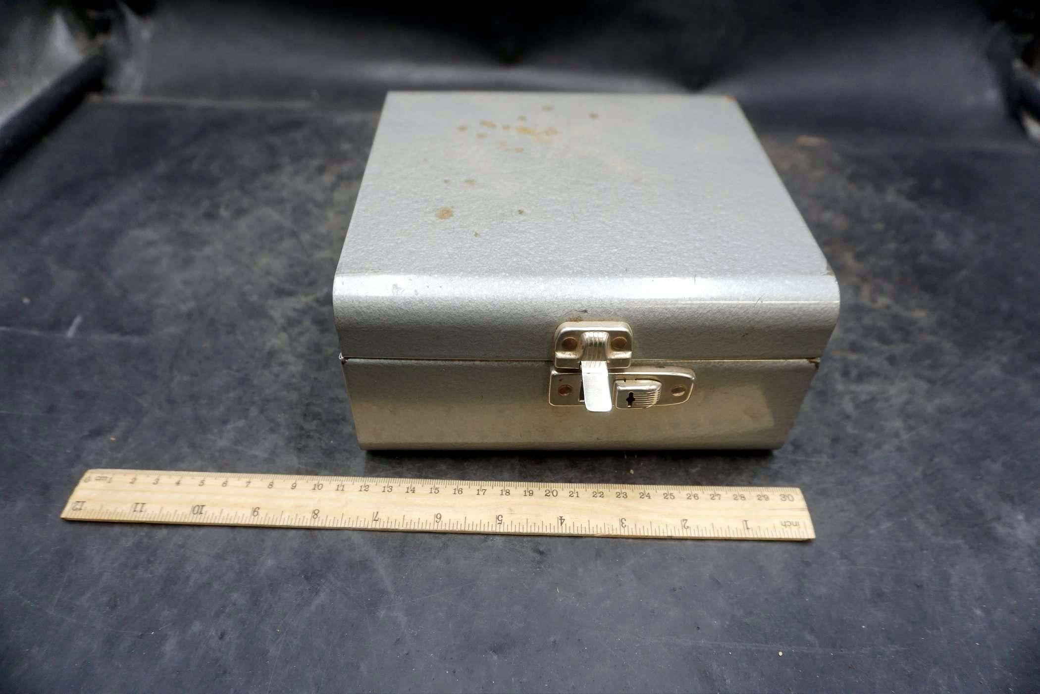 Metal Small Lockable Box