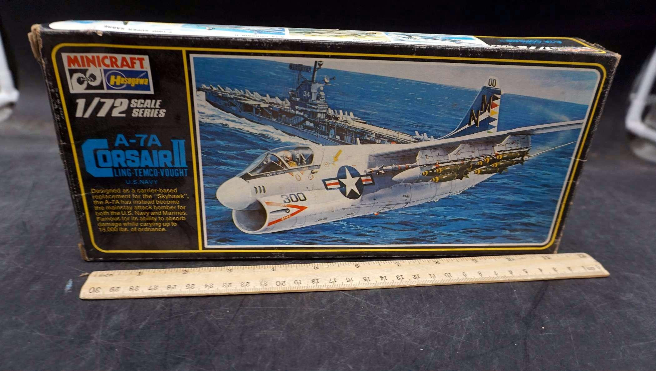 Minicraft 1/72 A-7A Corsair I I Model Kit