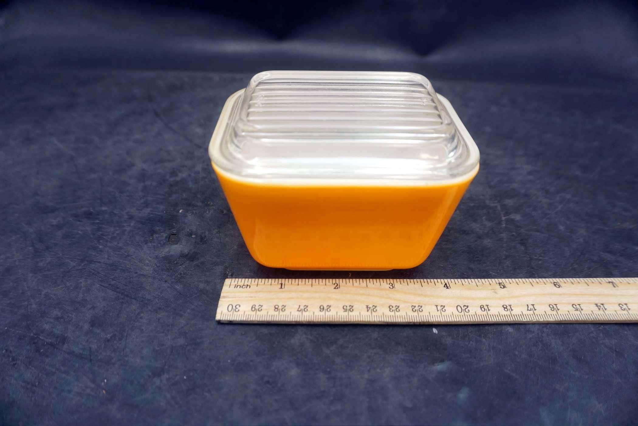 Pyrex Refrigerator Dish W/ Lid