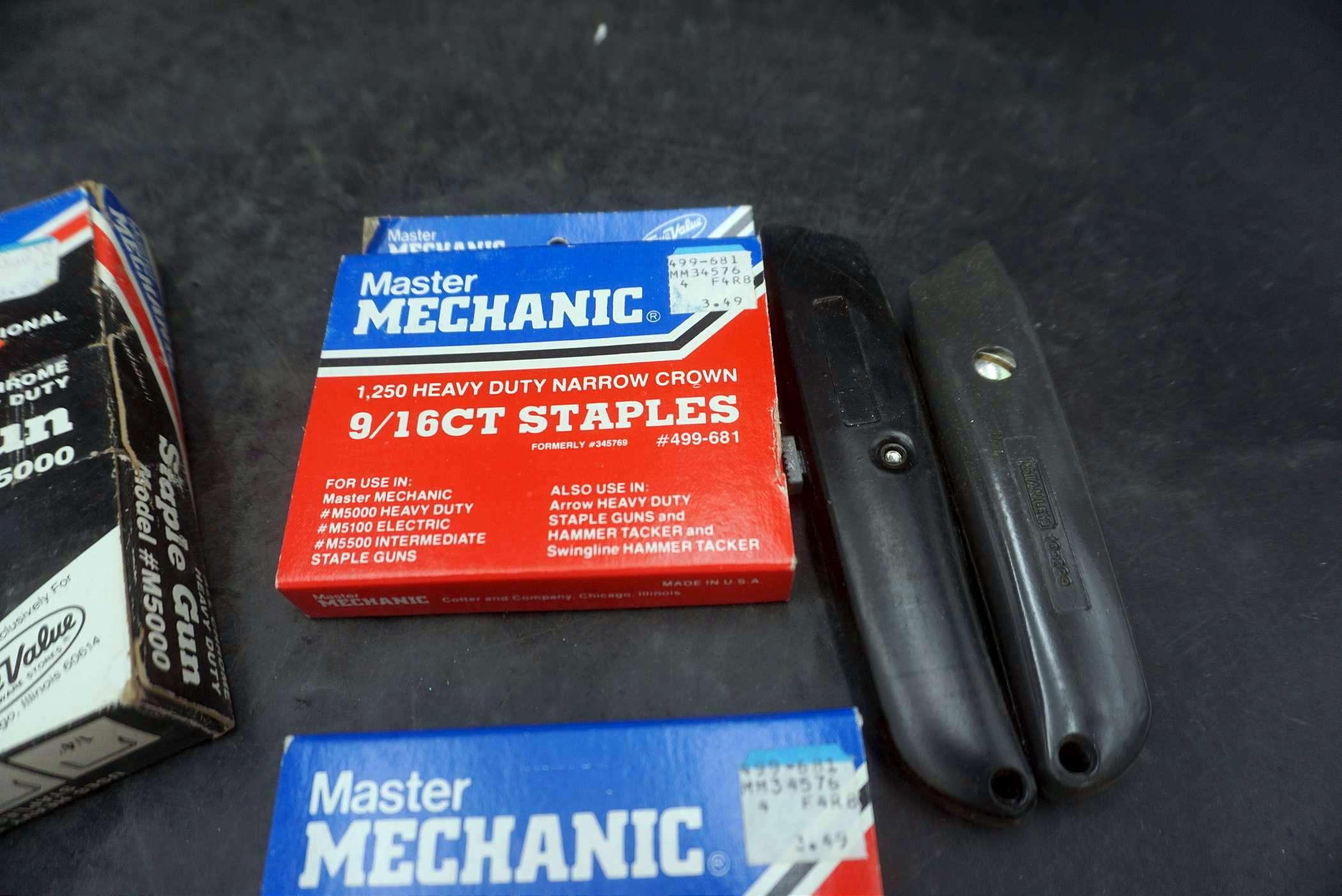 Master Mechanic Stapler Gun & Staples