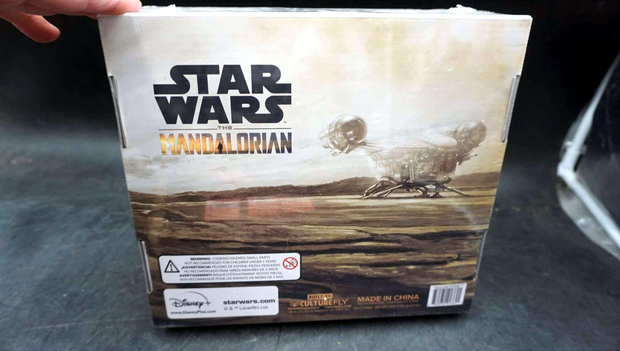 Star Wars The Mandalorian Collector'S Box