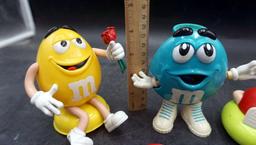 4 - M&M Figurines