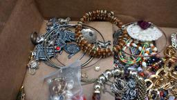 Assorted Jewelry