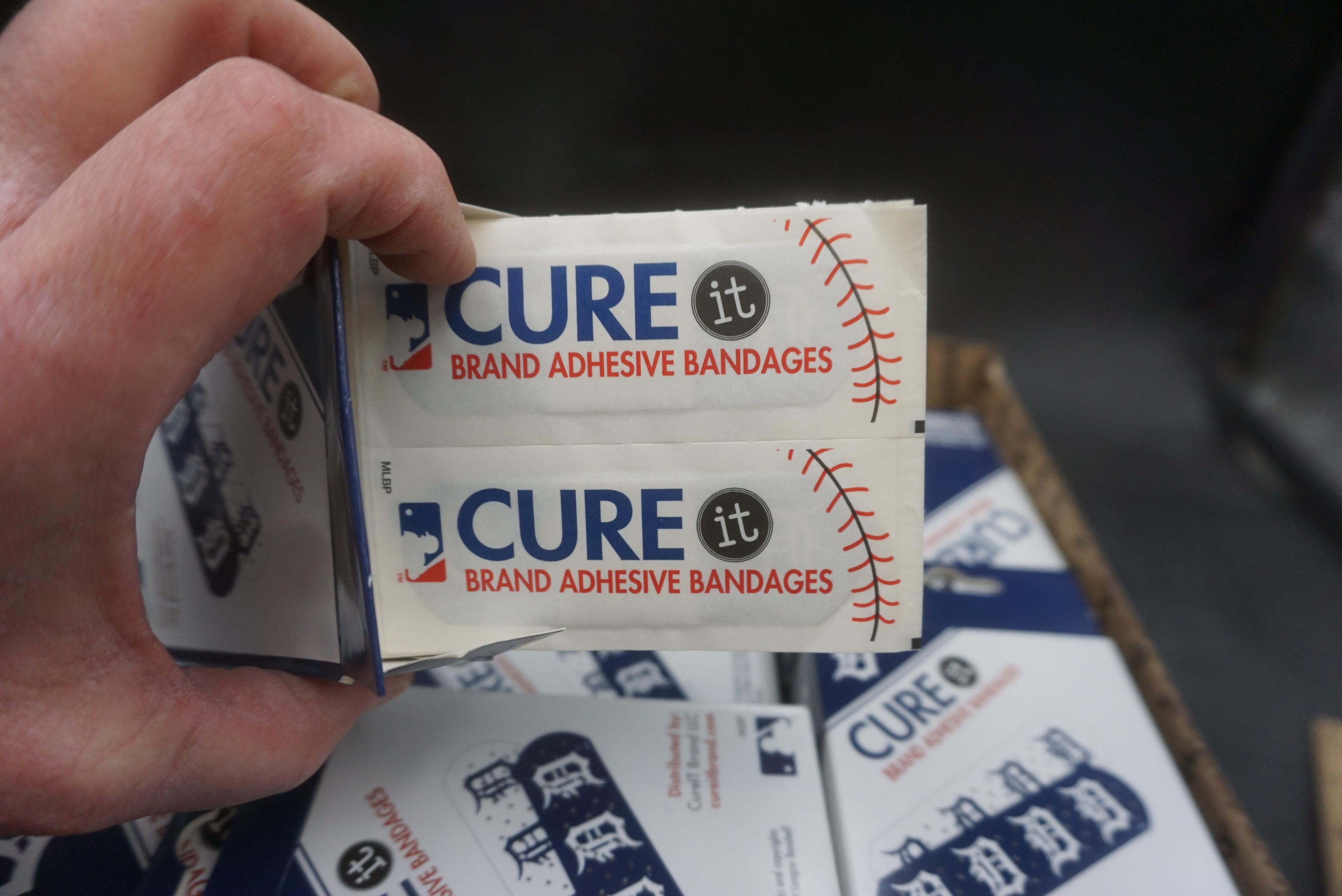 28 Boxes - Detroit Tigers Mlb Cure-It Brand Adhesive Bandages