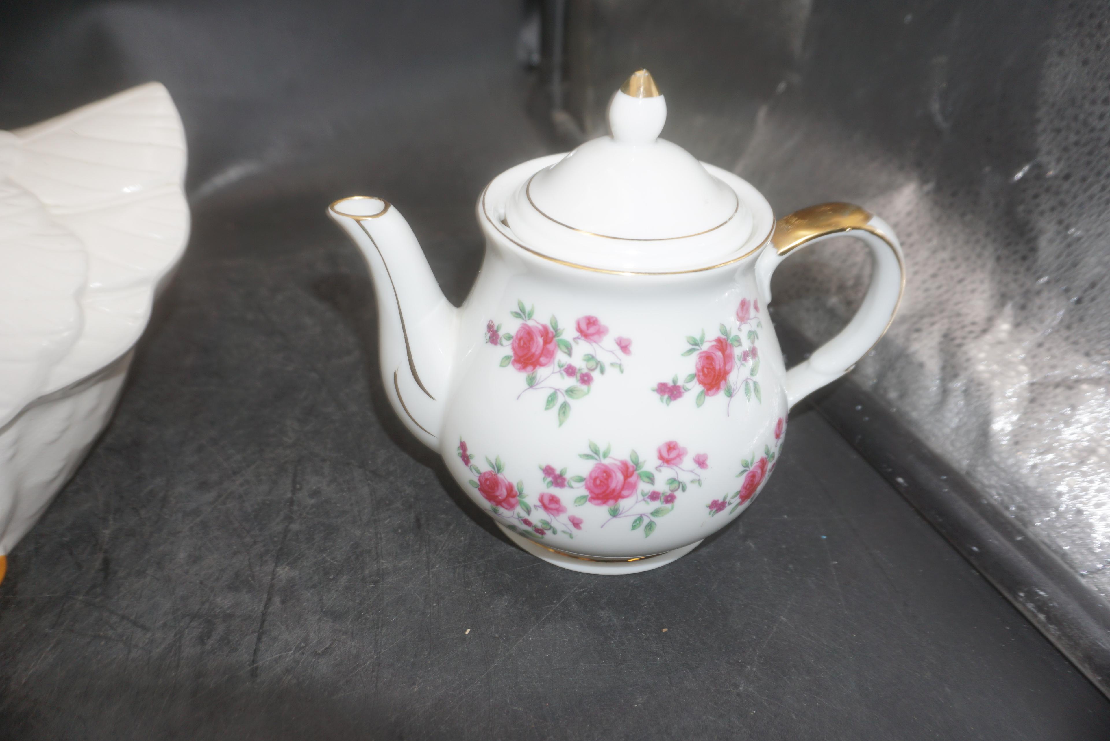 Blue Fruit Pitcher (Cracked), Goose Cookie Jar, Teapot