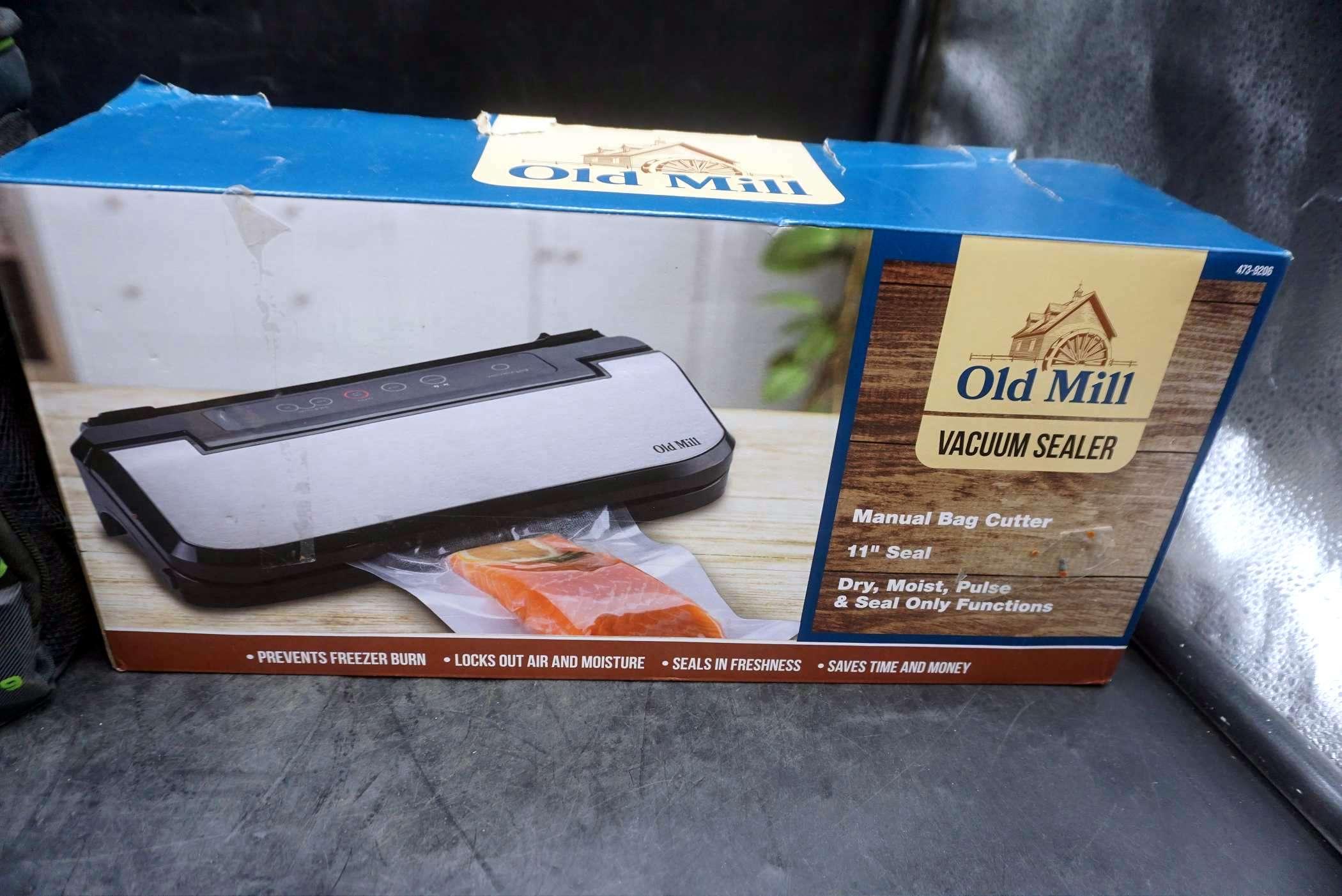 Zipperless Coldlok Cooler & Old Mill Vacuum Sealer