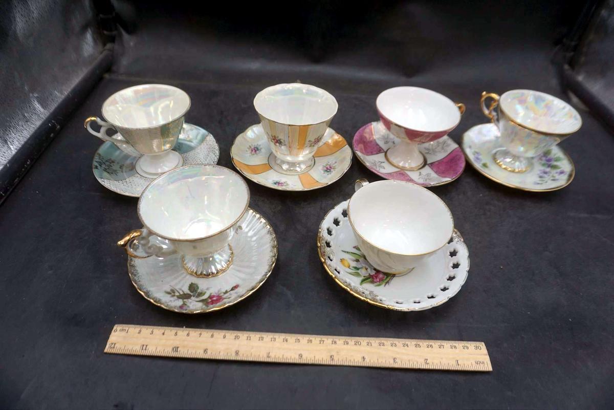 Cups & Saucers