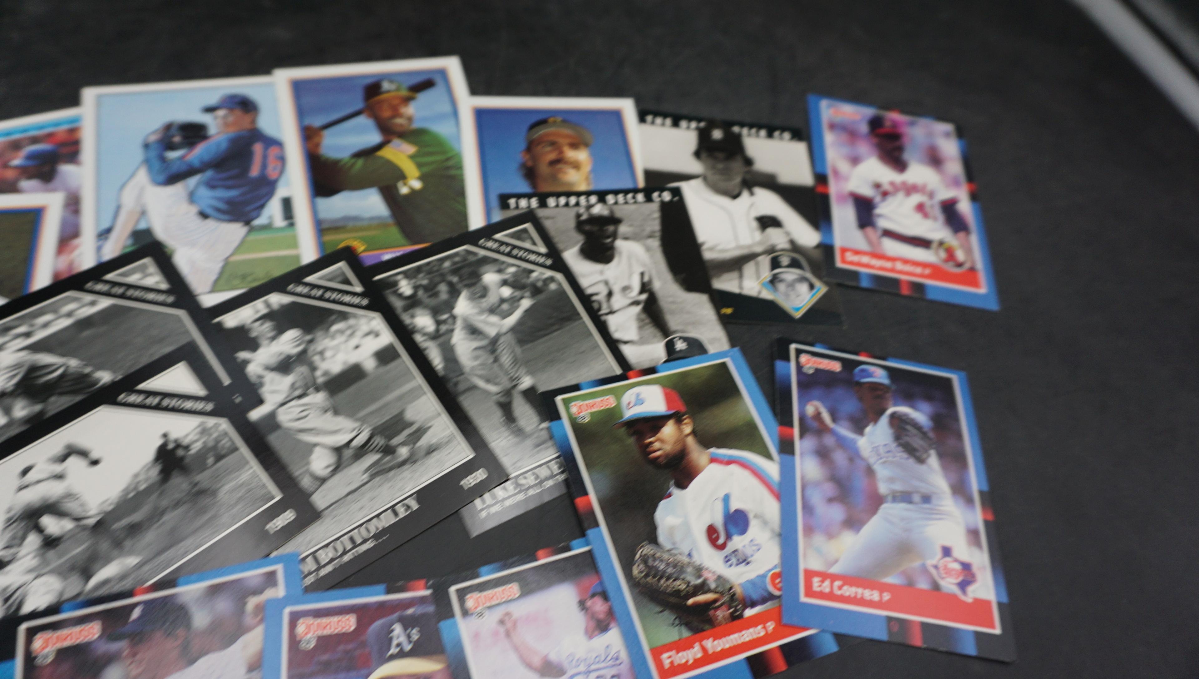 25 - Baseball Cards