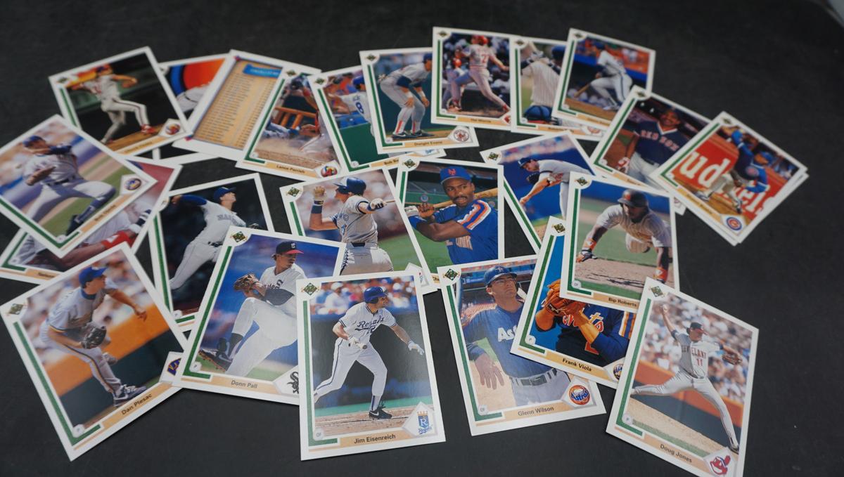 25 - Baseball Cards