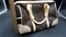 Louis Vuitton Handbag - unsure of authenticity