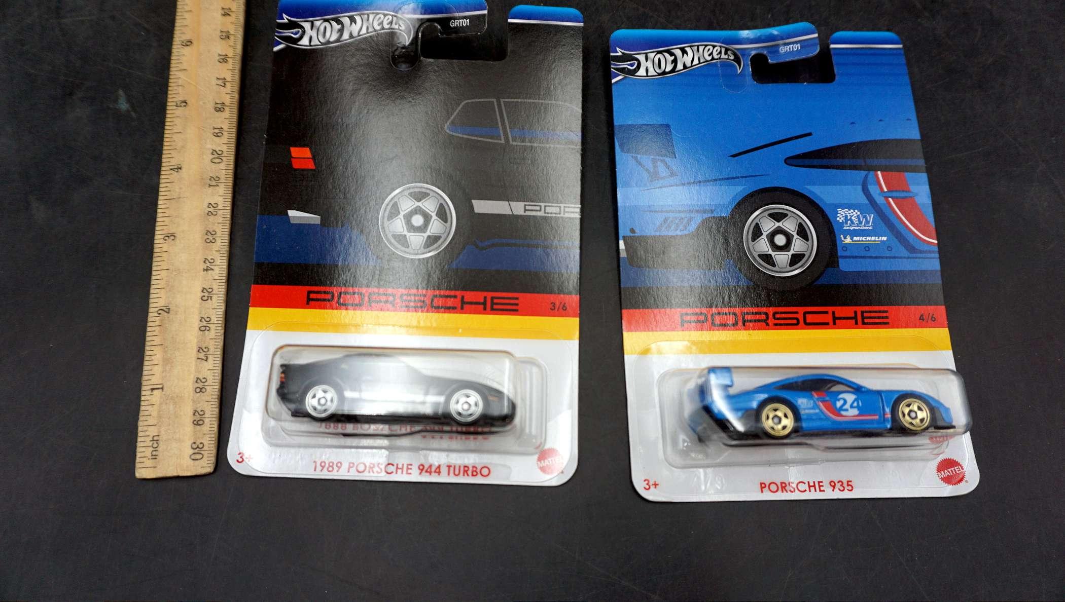 2 - Hot Wheels Vehicles