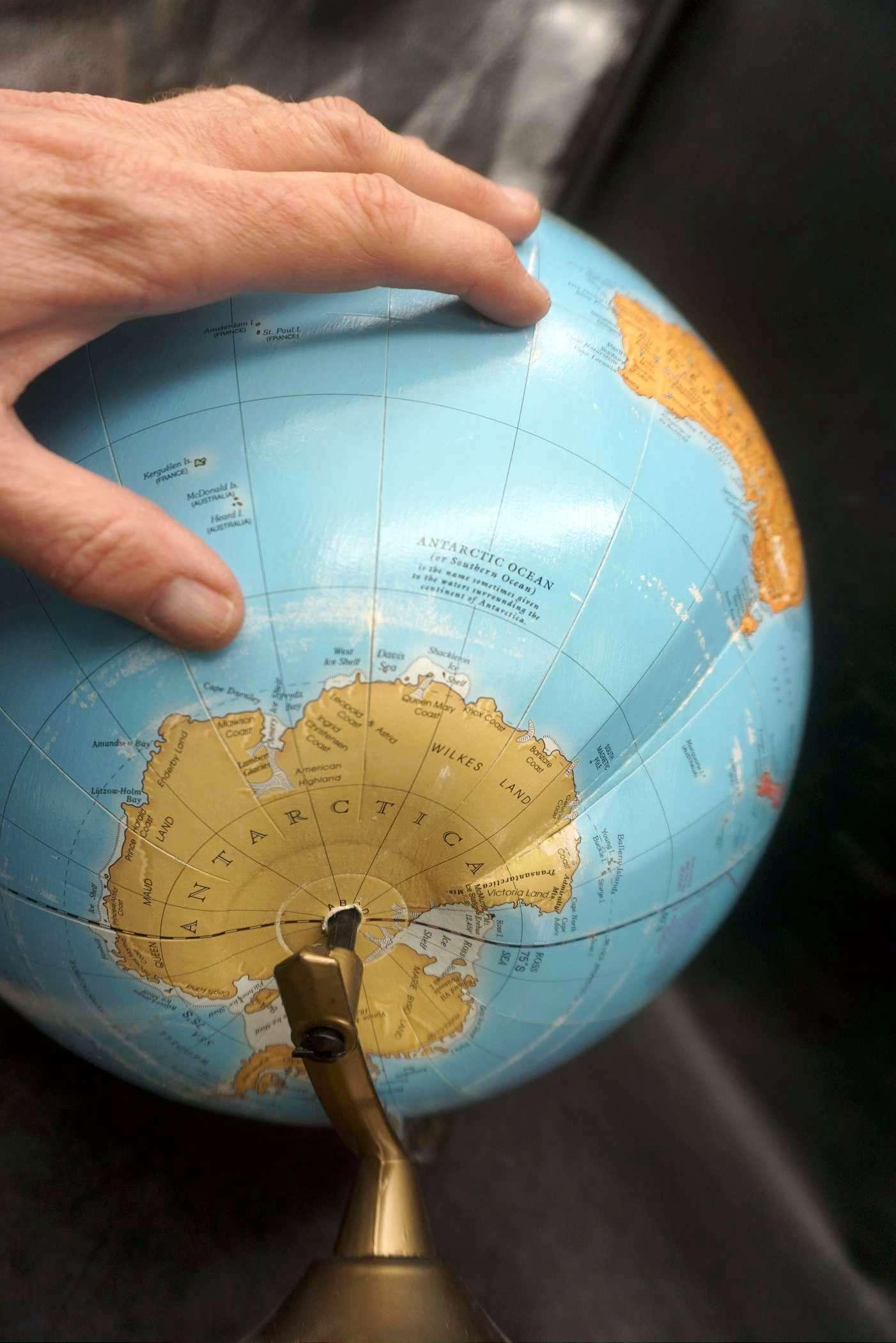 Globe W/ Stand