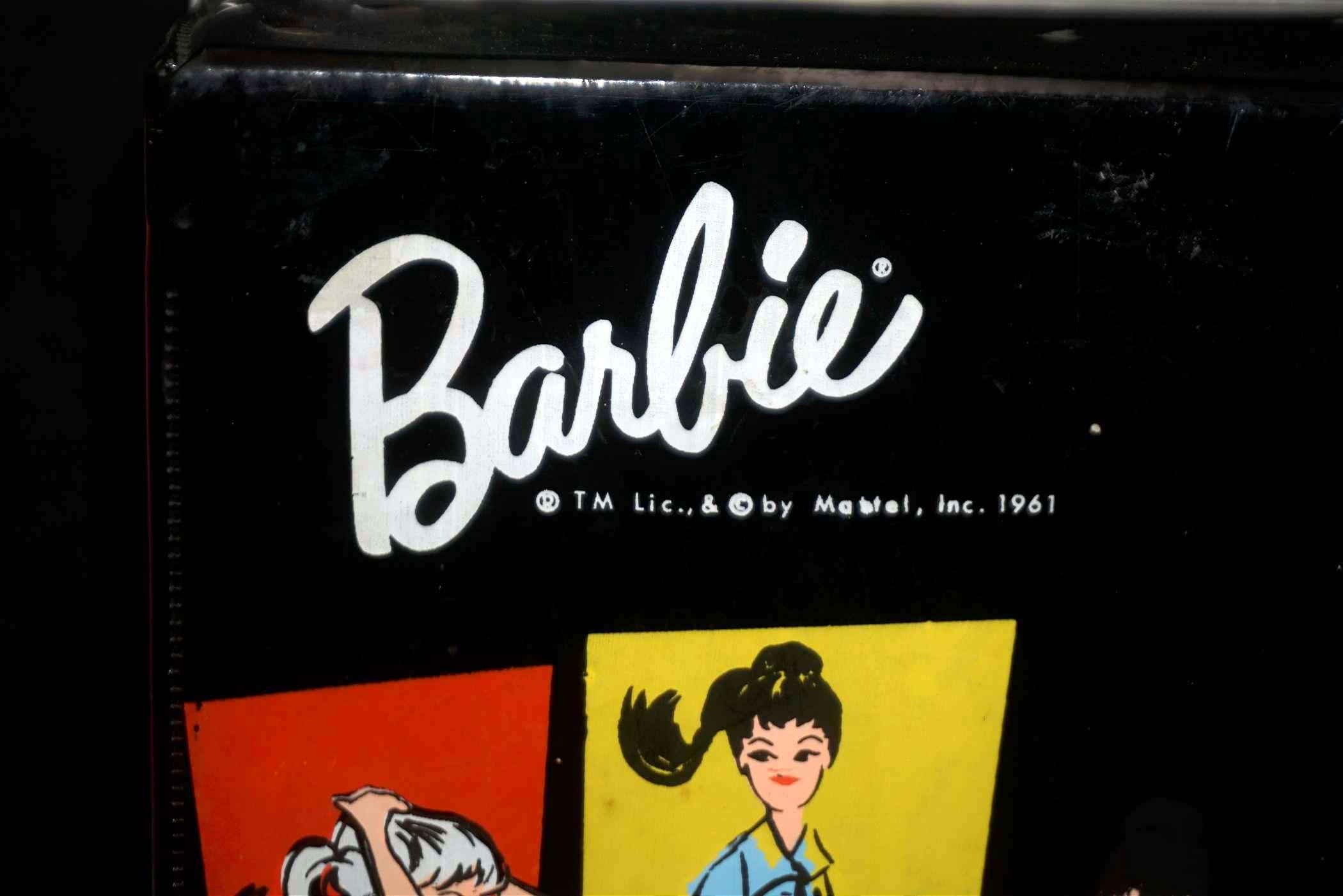 Barbie Sing-Along Record & Barbie Fashion Case