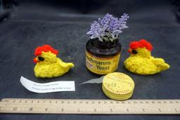 Set Of 2 Vintage Crochet Chicks Jar W/ Flowers,