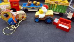Fisher-Price Circus Train W/ Animals, Pull-Behind Bee, Rooster Racer