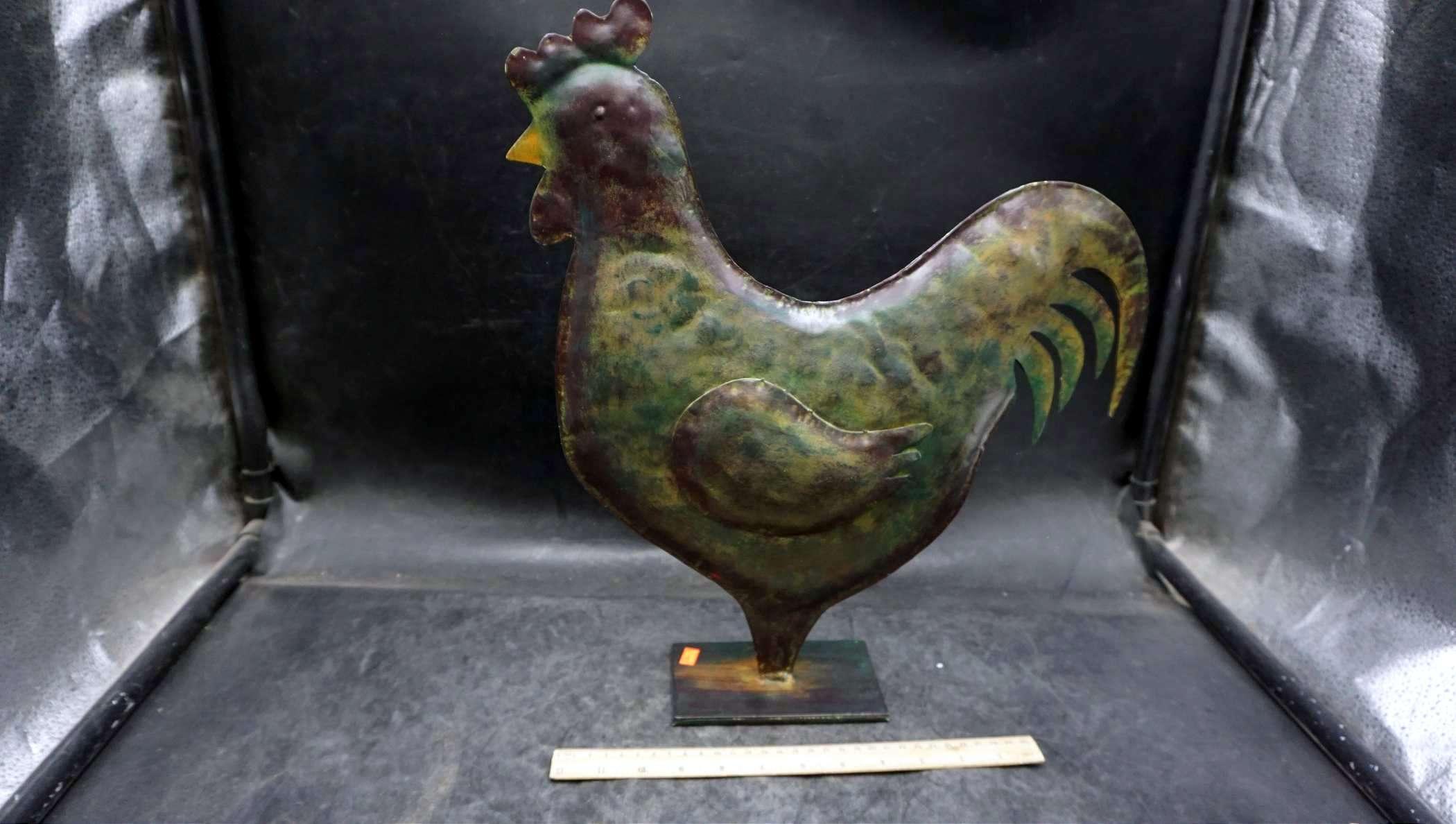 Metal Chicken Statue
