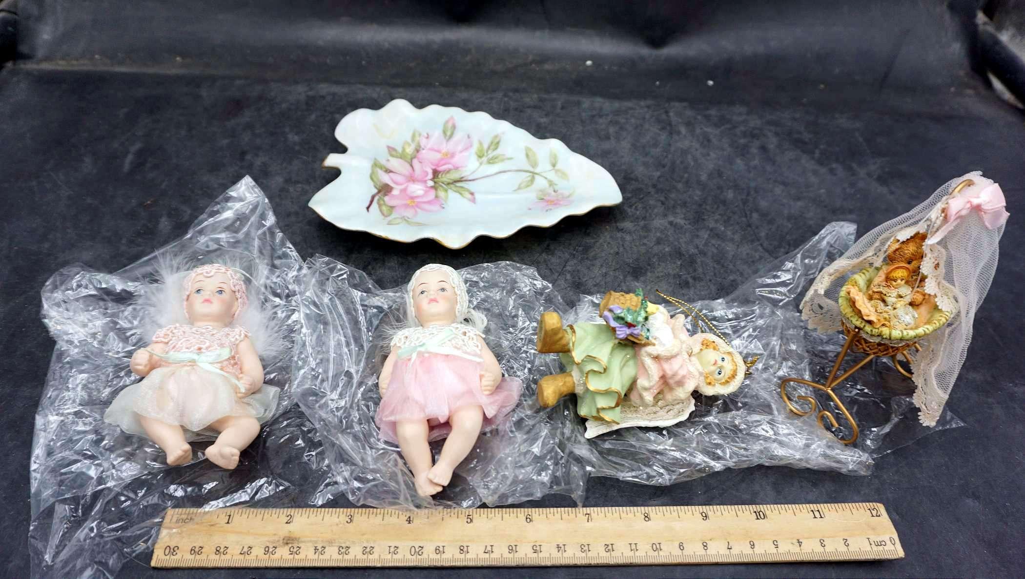 Lefton Leaf Tray, Baby Figurines & Ornaments