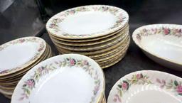 Creative China Dish Set