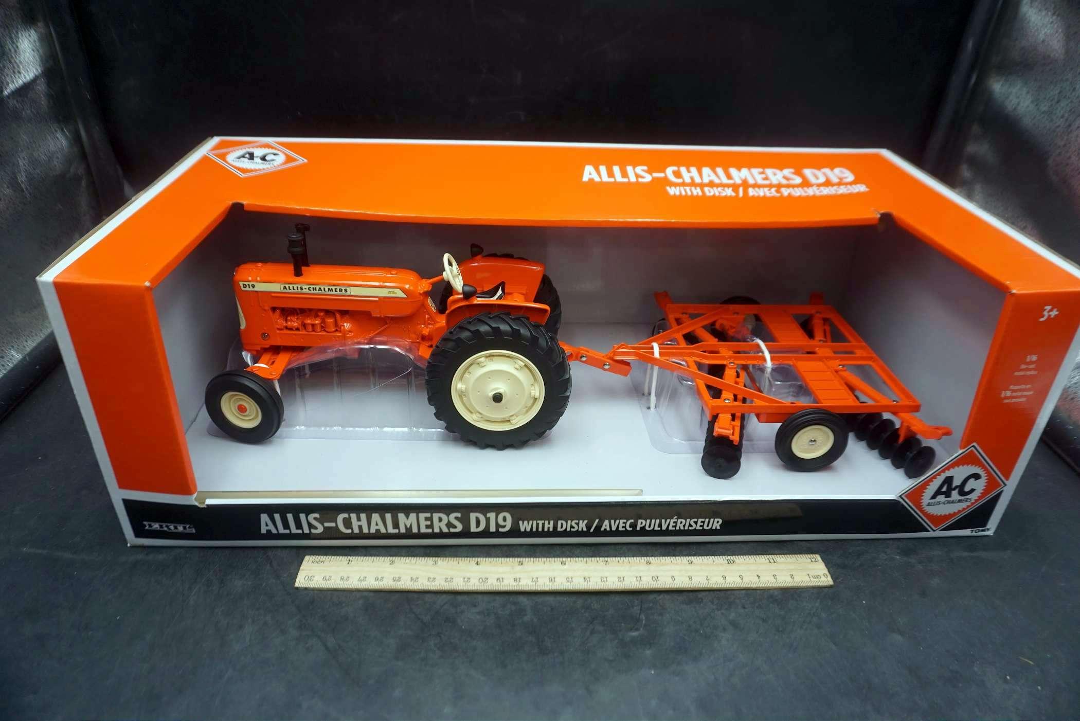 Ertl Allis-Chalmers D19 W/ Disk