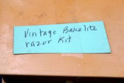 Vintage Gillette Bakelite Razor Kit