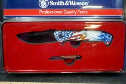 Smith & Wesson American Flag W/ Eagle Knife & Mini Knife