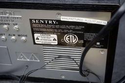 Sentry Xr100 Mp3 Box Radio & Alarm Clock