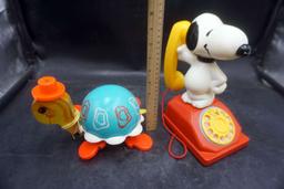 Hasbro Preschool Snoopy Phone & Fisher-Price Pull-Behind Turtle